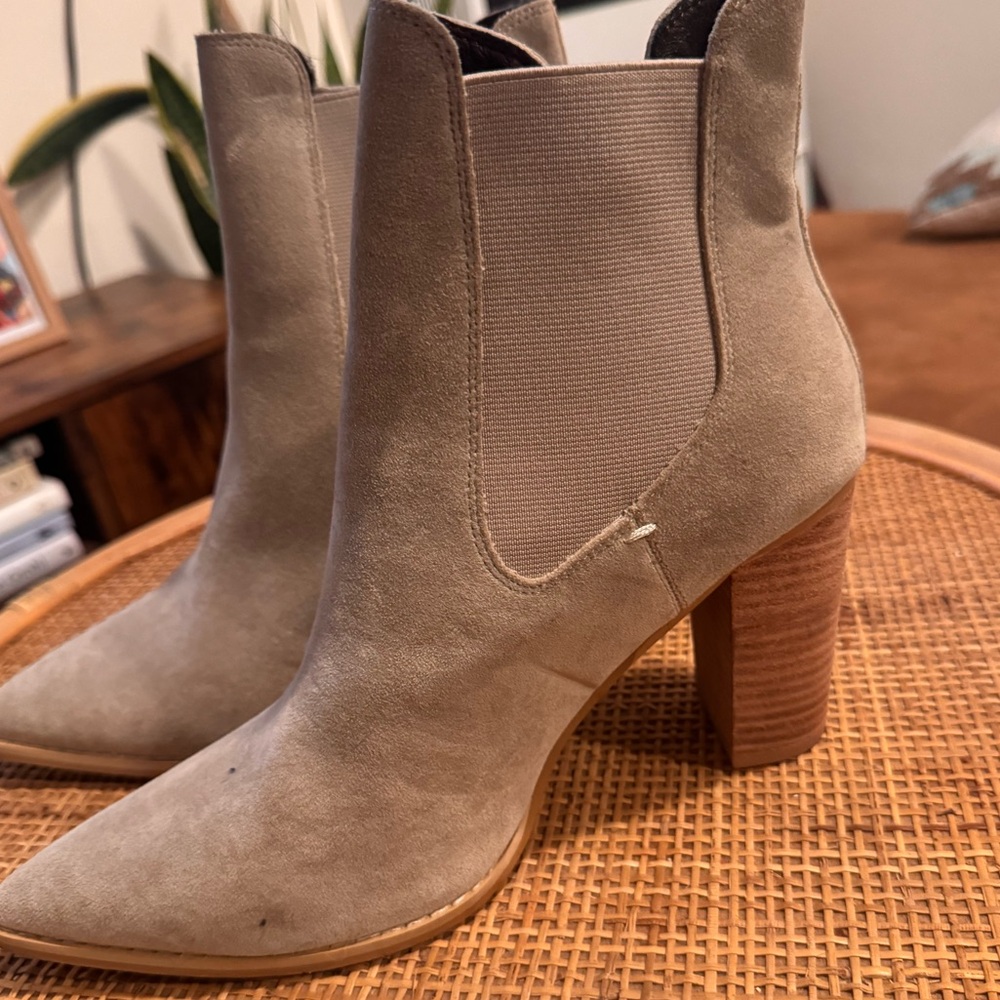 Womens Miim Esmee Easton Tan Chelsea Ankle Boot Block Heel
